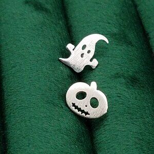 1 Pair Ghost & Pumpkin Stud Earrings – Sterling Silver Plated –Halloween Jewelry